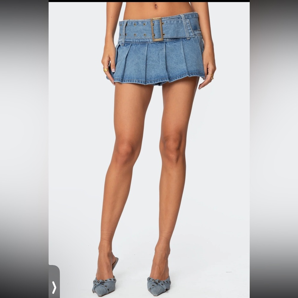 *NWT*💙 Edikted Denim Mini Skirt Jeans Skort Y2K Boho 90s Bratz low-rise M